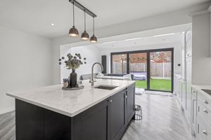 Photo 16- click for photo gallery